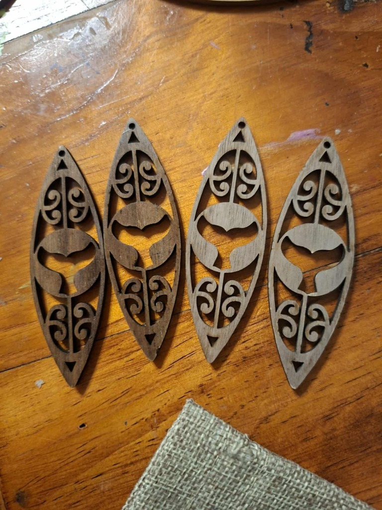 Light Wood Whale Tail